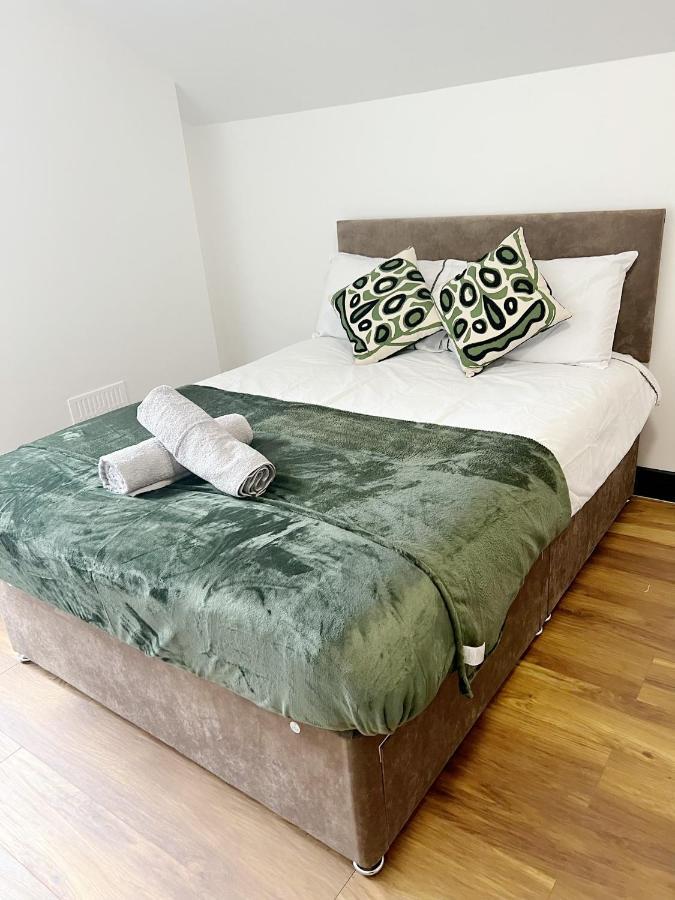 M Sisters Luxury Home In Ng6 นอตติงแฮม ภายนอก รูปภาพ